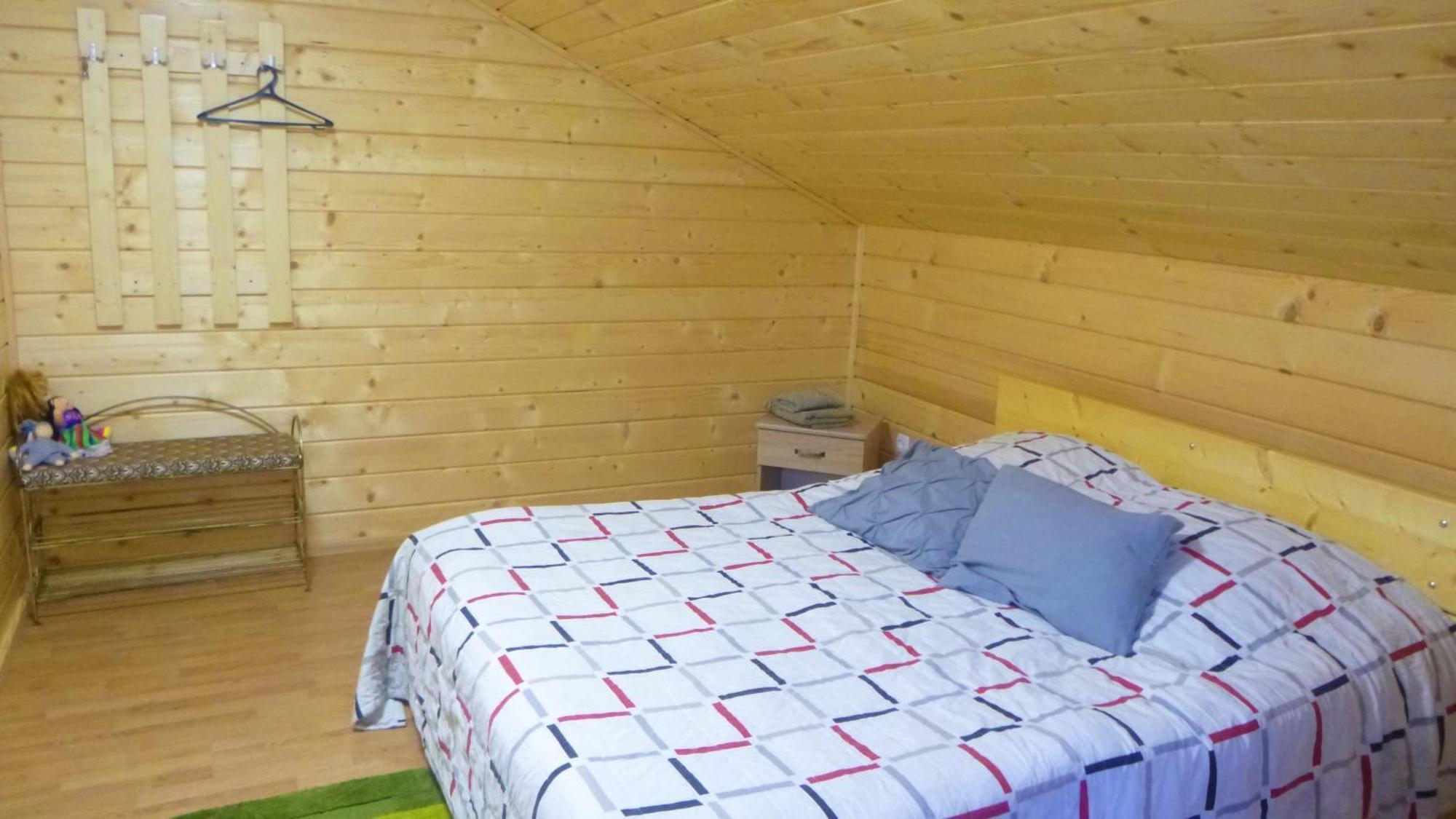Pid Lisochkom Verkhovyna Chambre photo